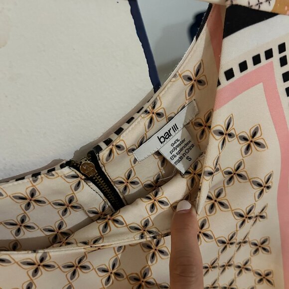 Bar III Printed Dress Size Small - Vibrant Colors, Gently Used (Worn Once) - Picture 4 of 4